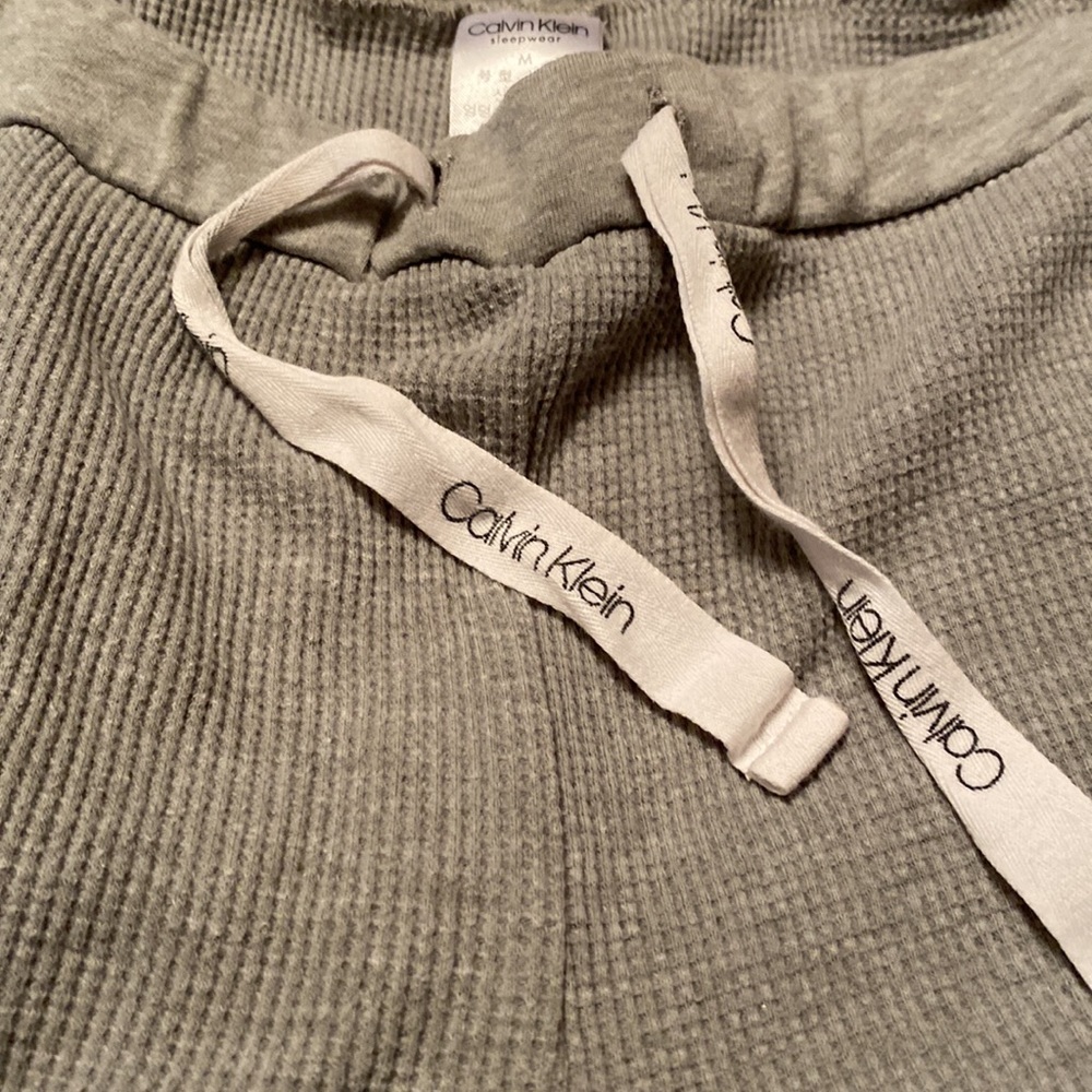 Calvin Klein lounge set - Picture 4 of 8
